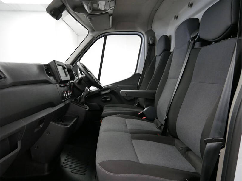 makes.renault models.master IMAGE