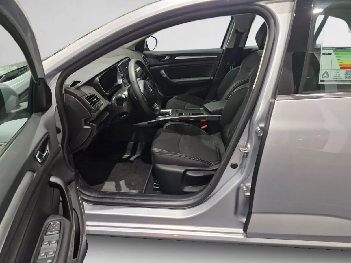 renault megane IMAGE