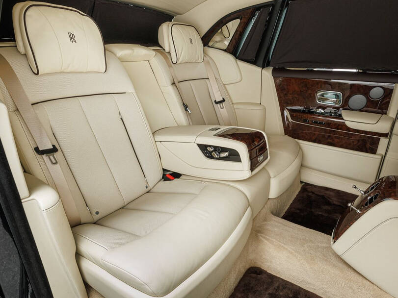 rolls-royce phantom IMAGE