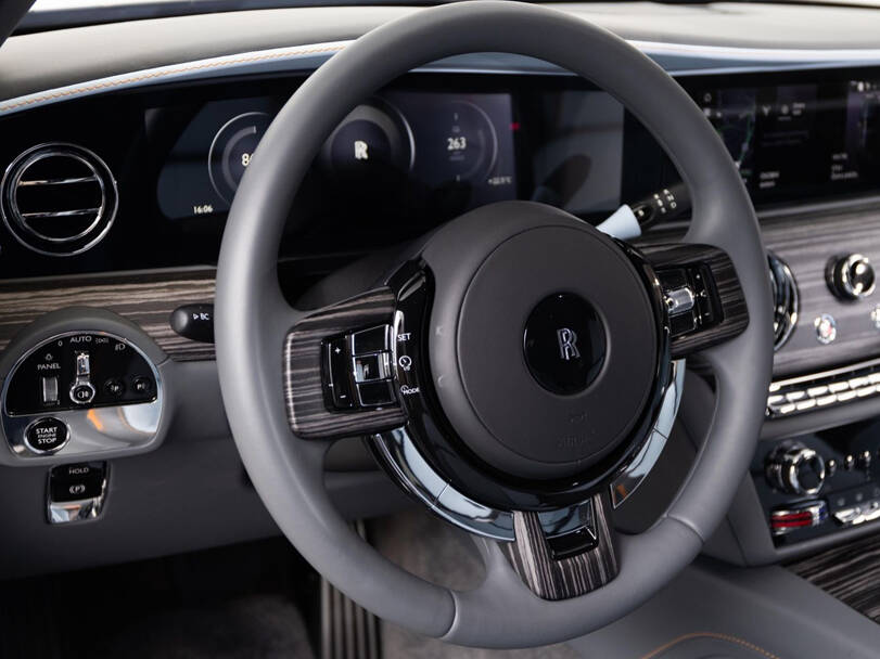 rolls-royce spectre IMAGE