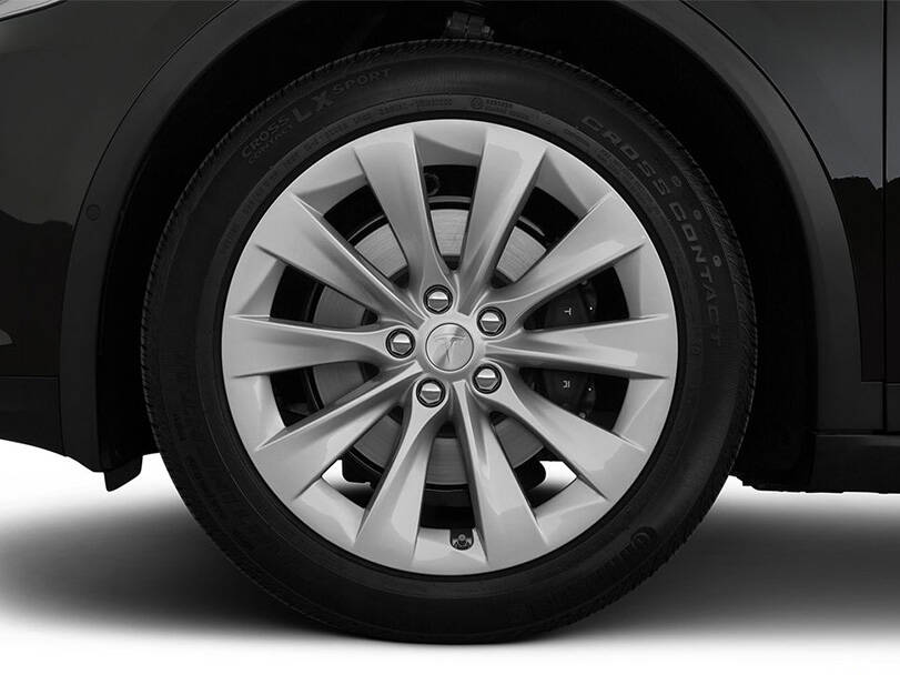 makes.tesla models.model-x IMAGE