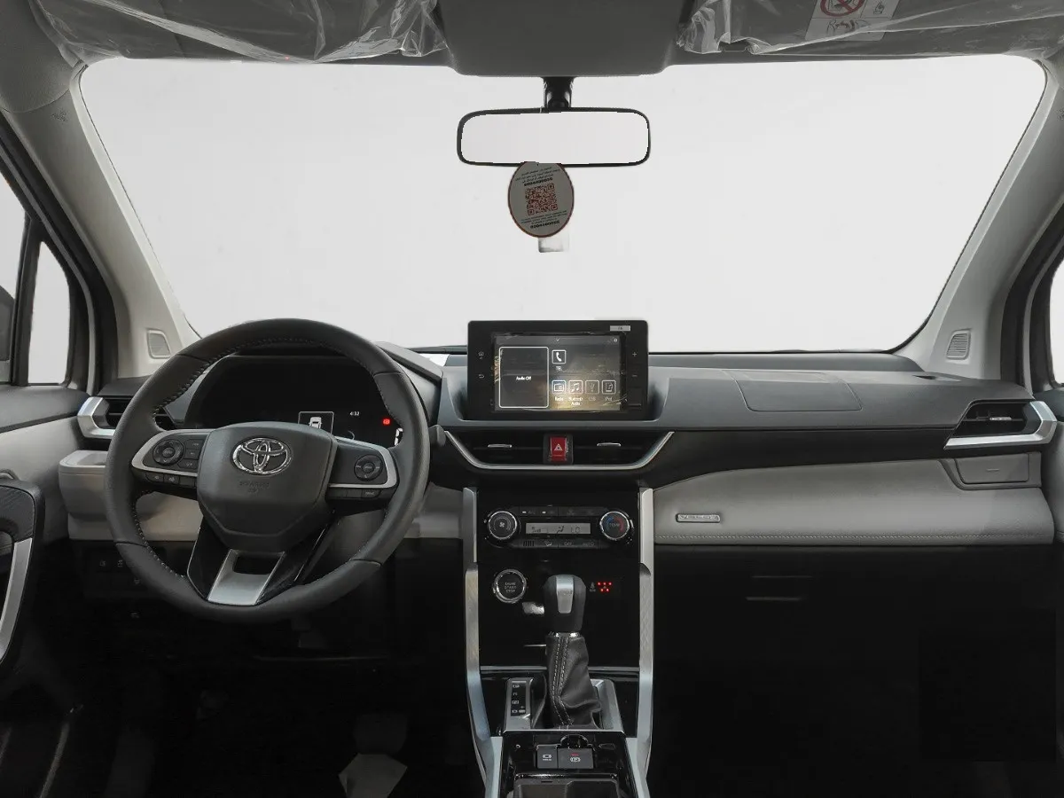 makes.toyota models.veloz IMAGE