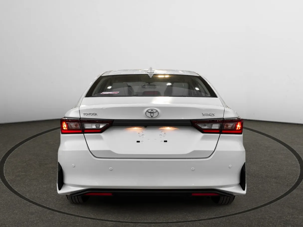 toyota yaris IMAGE