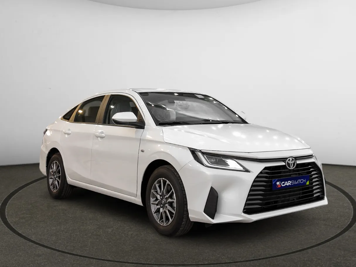 toyota yaris IMAGE