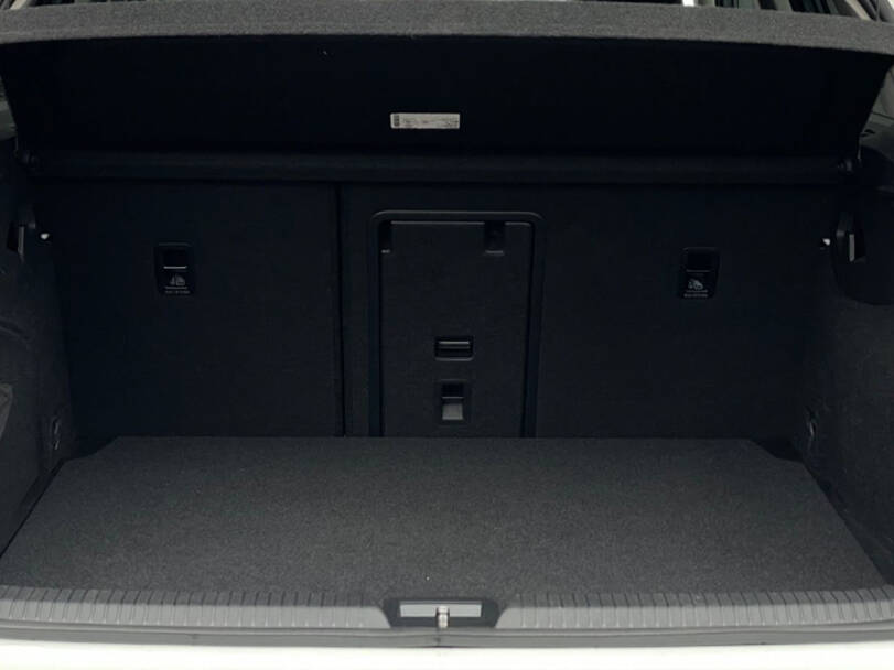 volkswagen golf IMAGE