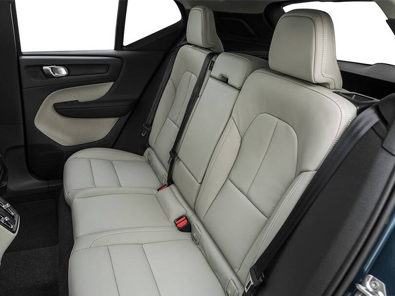 makes.volvo models.c40 IMAGE