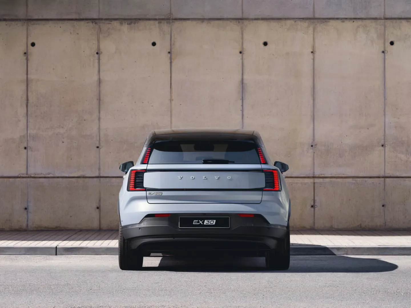 makes.volvo models.ex30 IMAGE