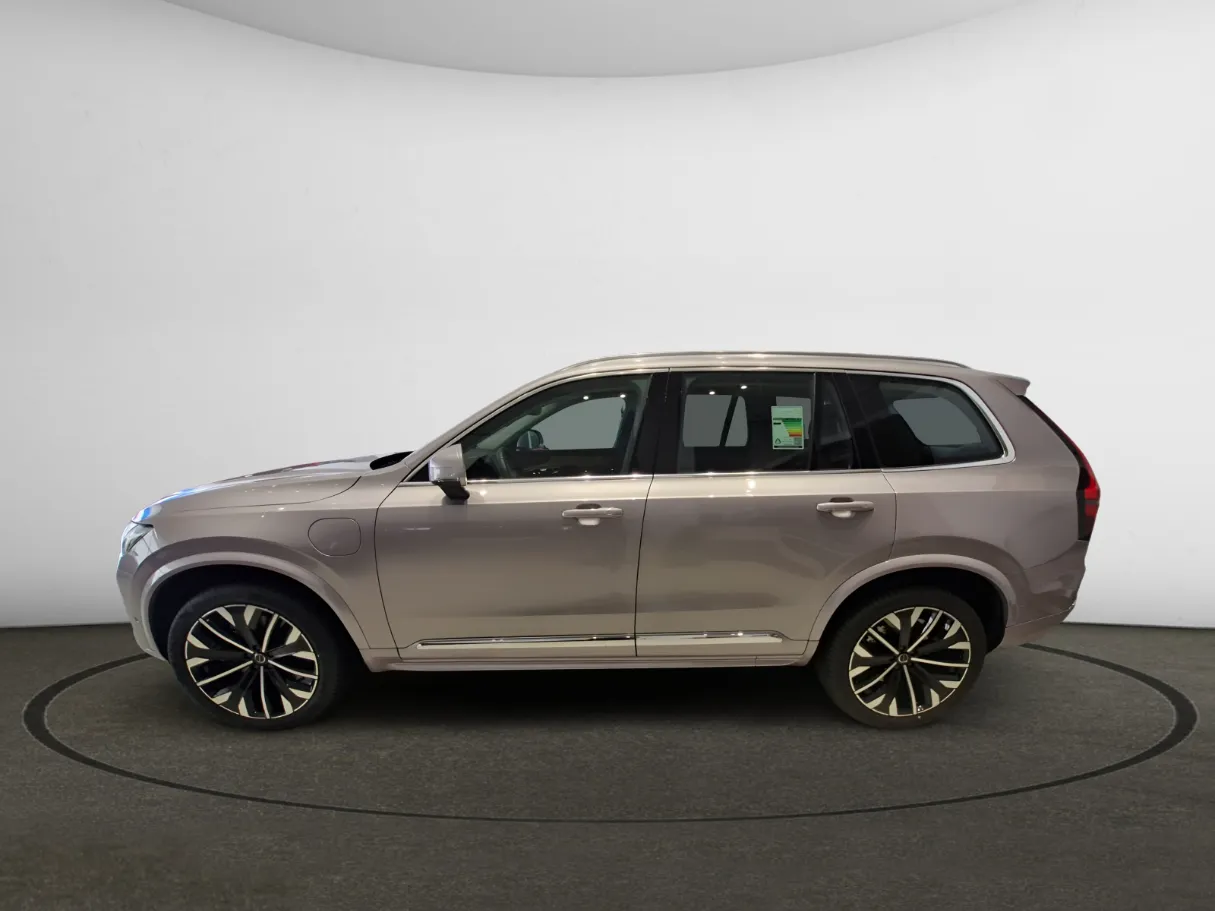 volvo xc90 IMAGE