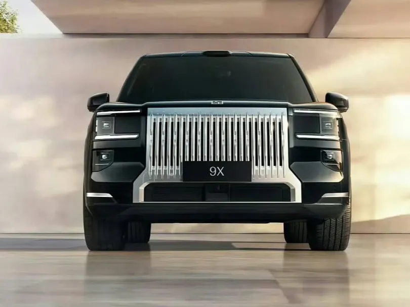 makes.zeekr models.9x IMAGE