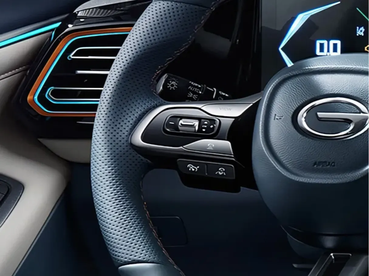 Car image 4