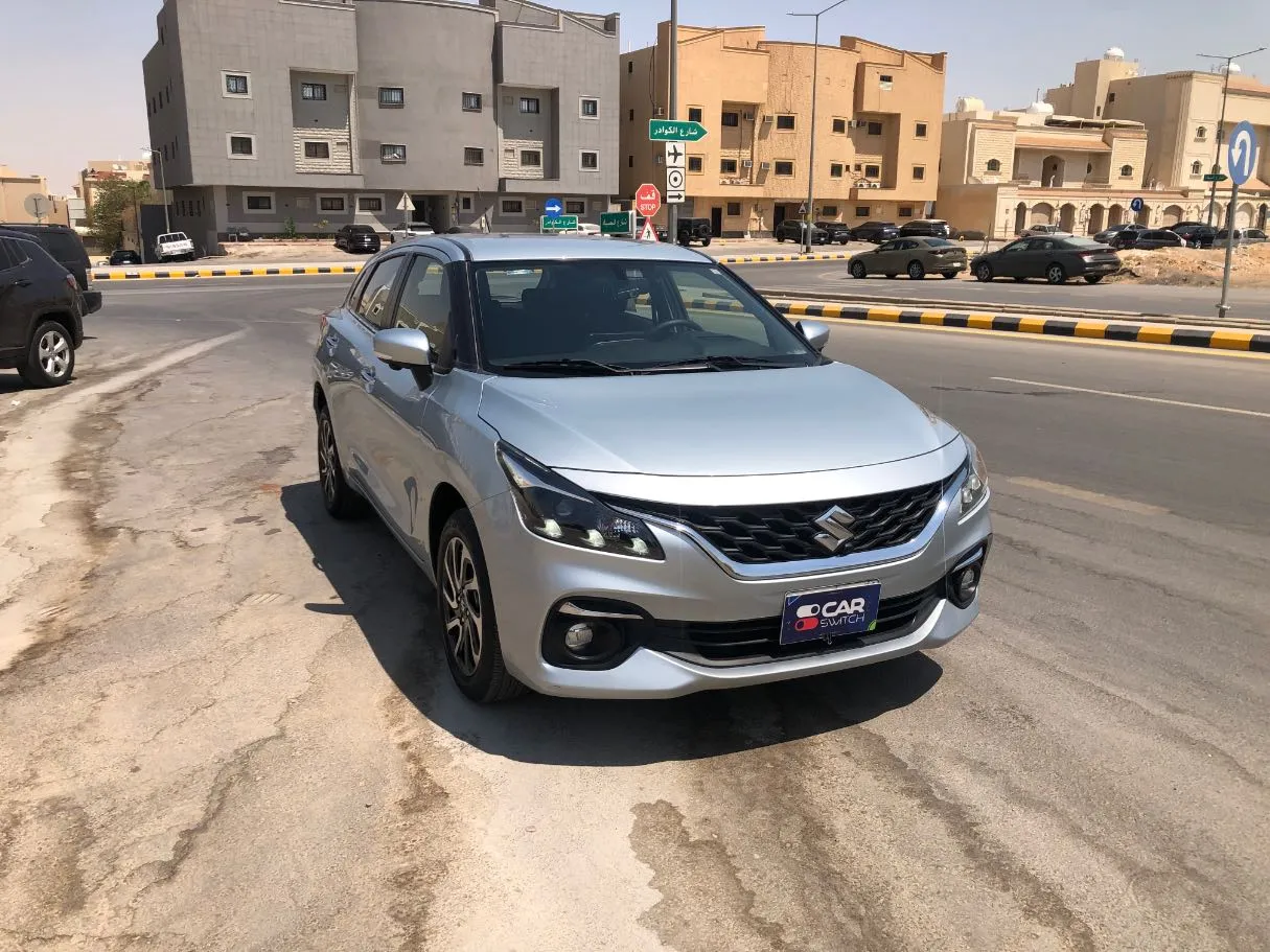 Car image 3