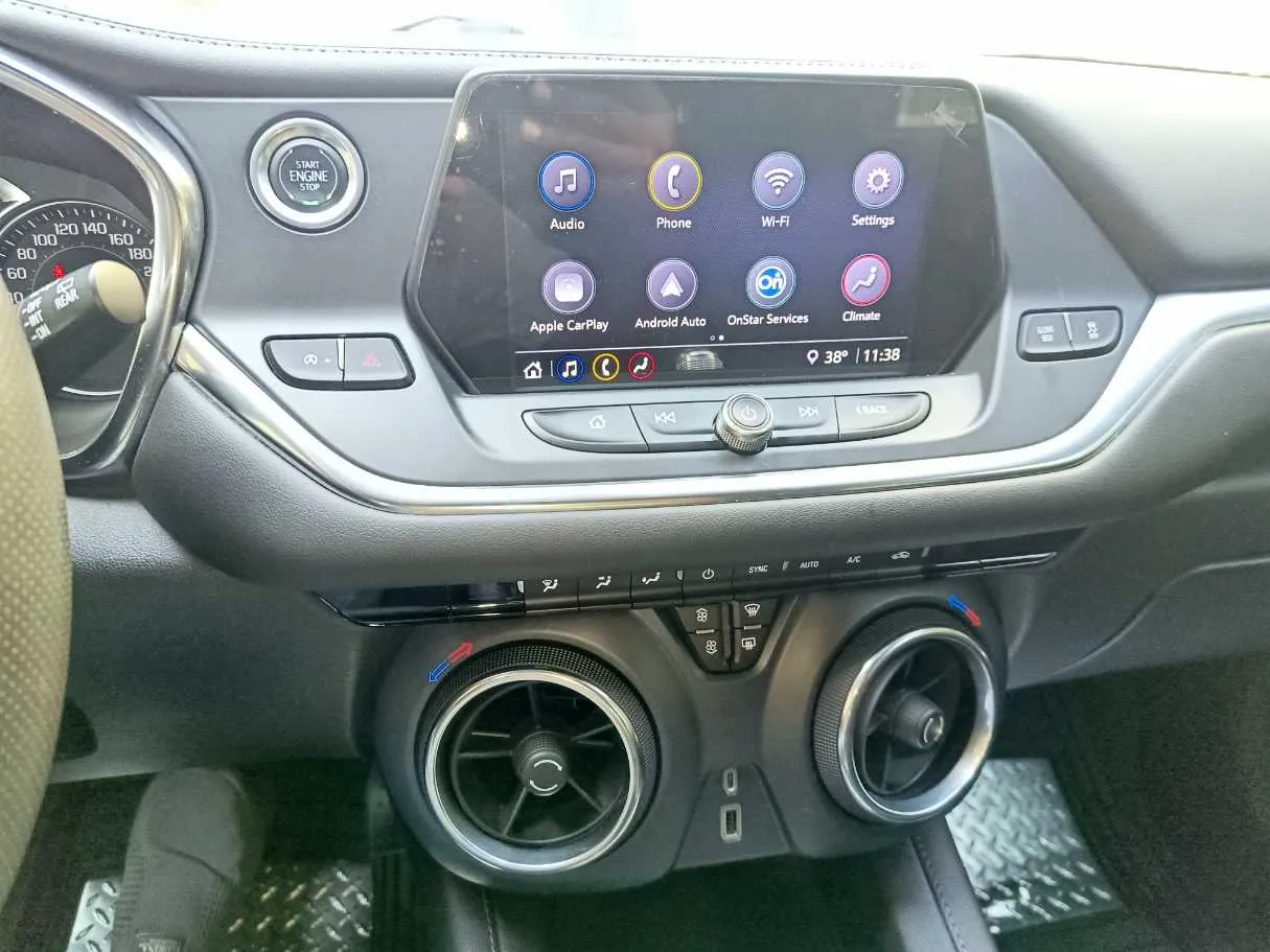 Car image 22