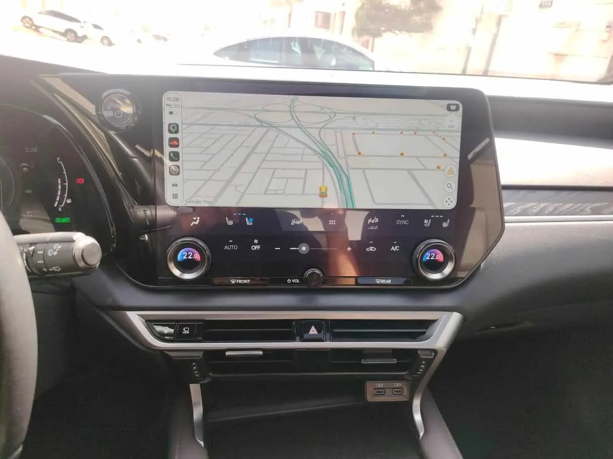 Car image 24