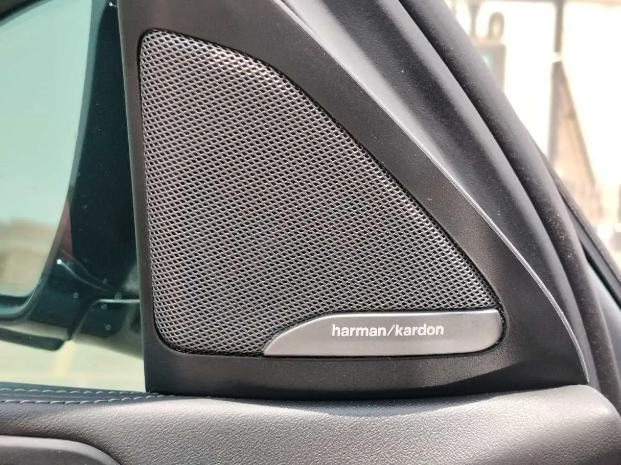 Car image 31
