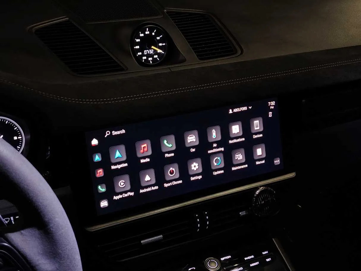 Car image 20