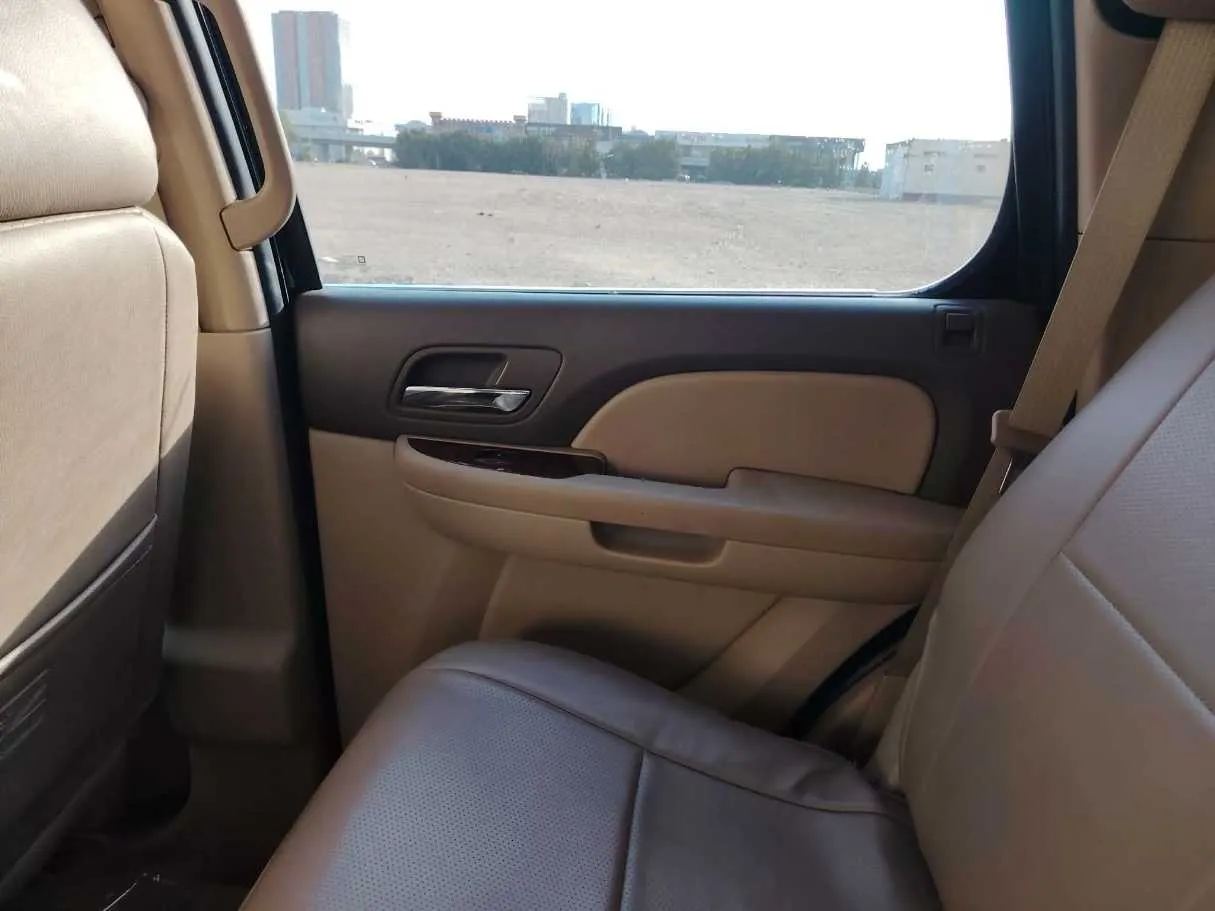 Car image 35