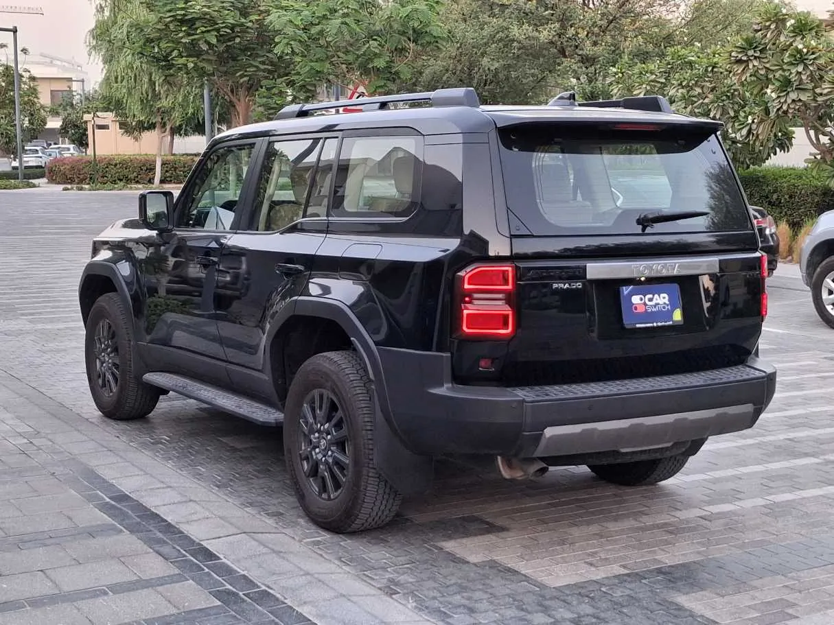 Car image 7