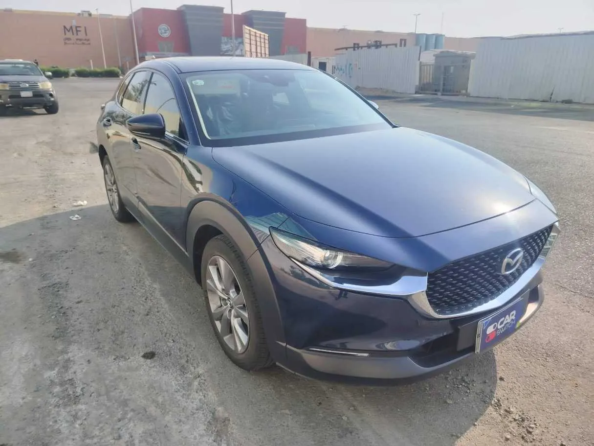 Car image 3