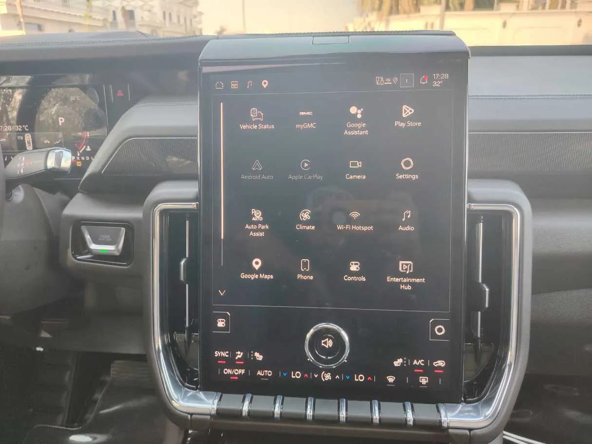 Car image 20