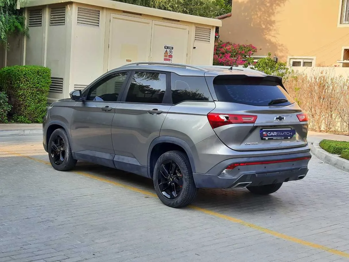 Car image 7