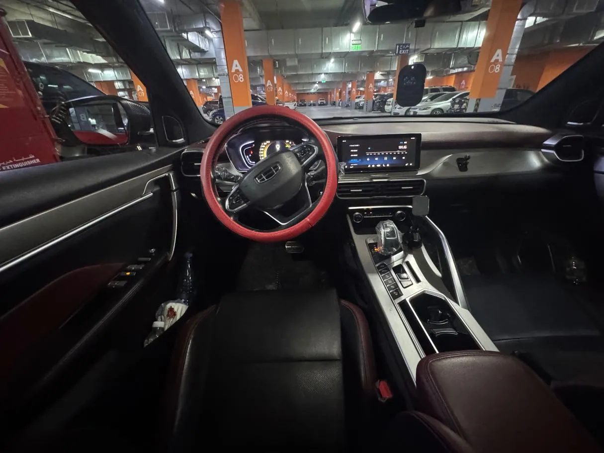 Car image 16