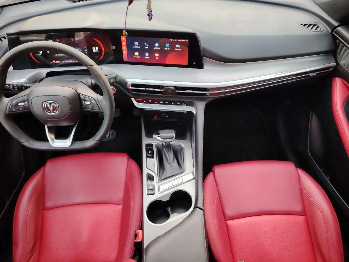 Car image 20