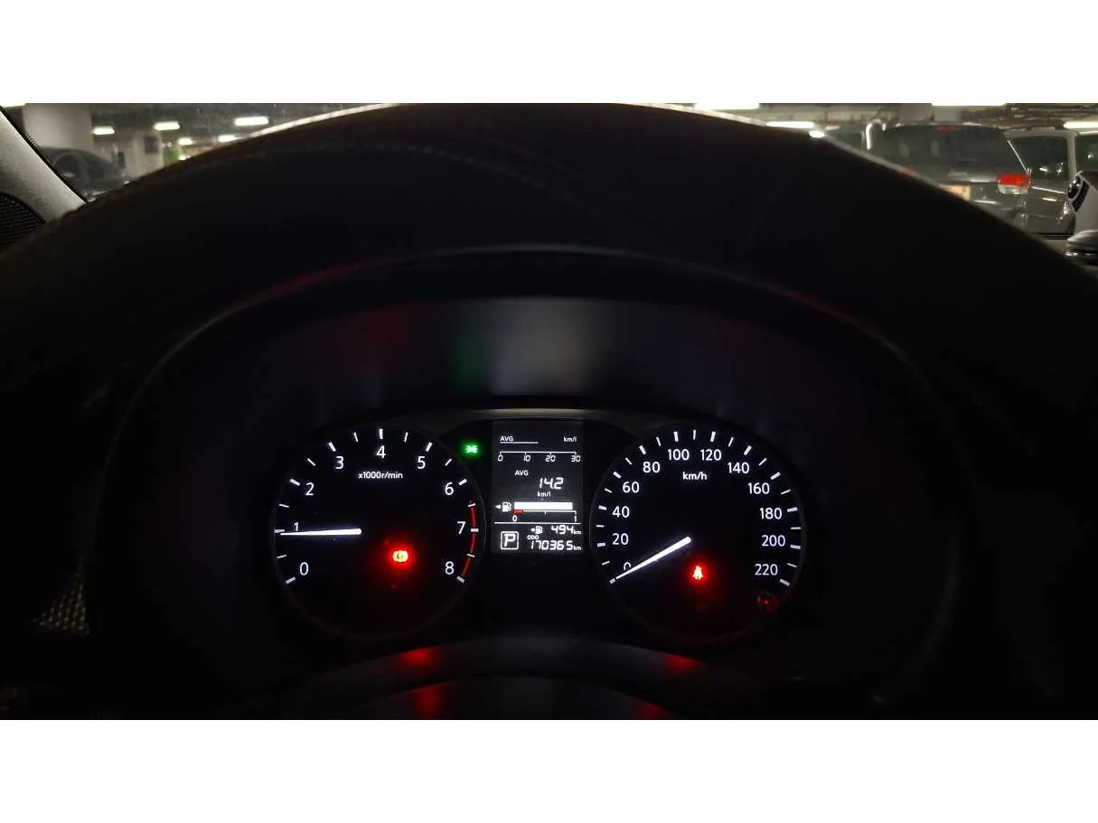 Car image 13