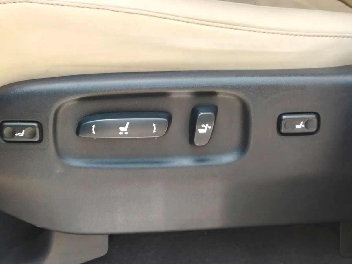 Car image 31