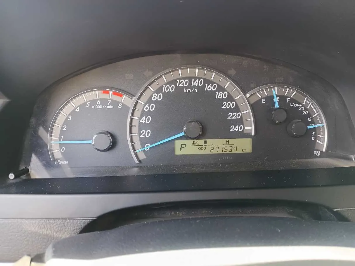 Car image 18