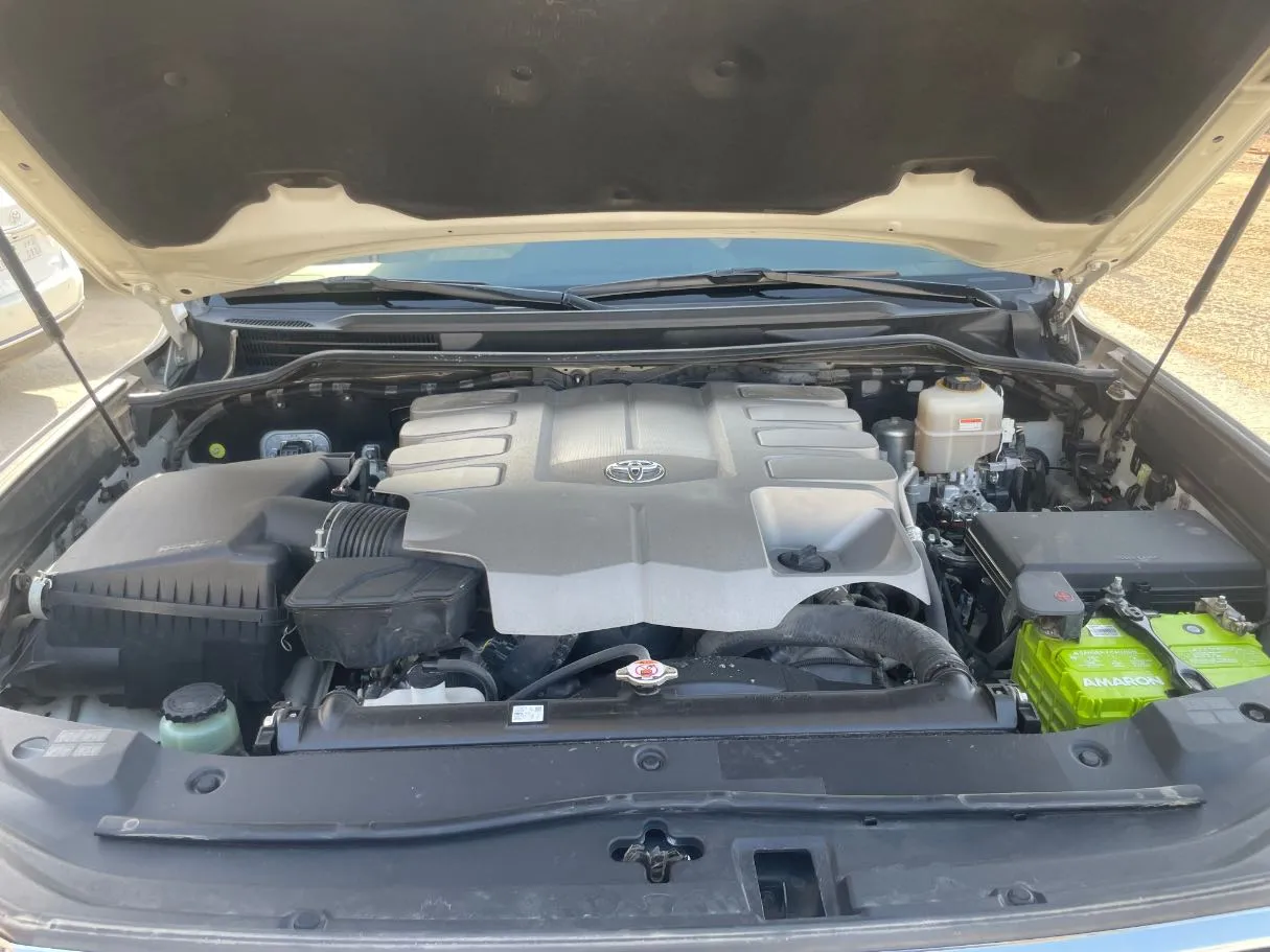 Car image 29