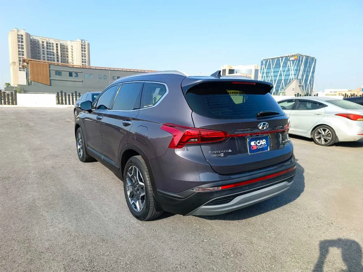 Car image 7
