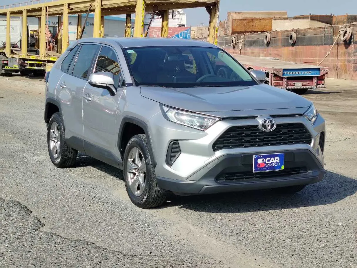Car image 3