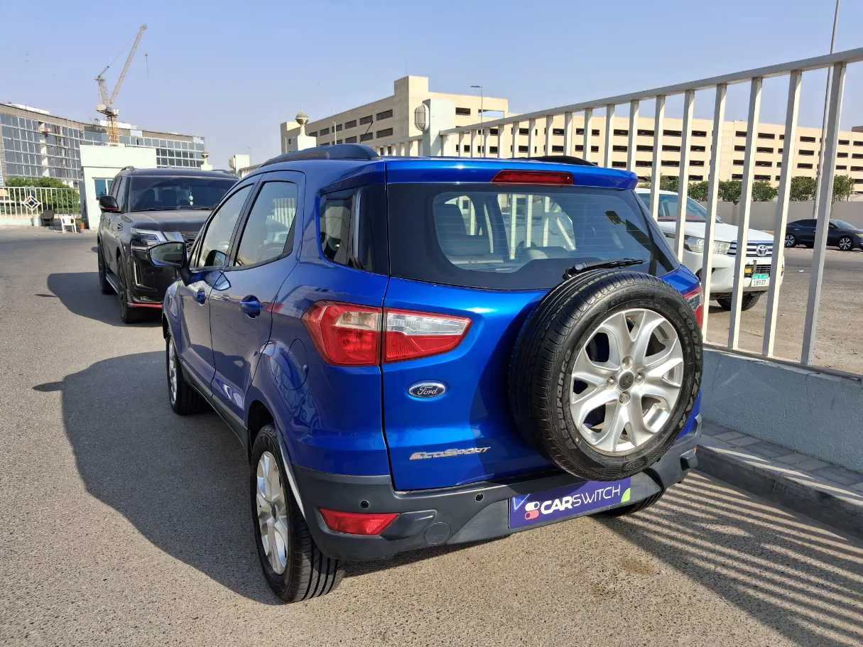 Car image 5