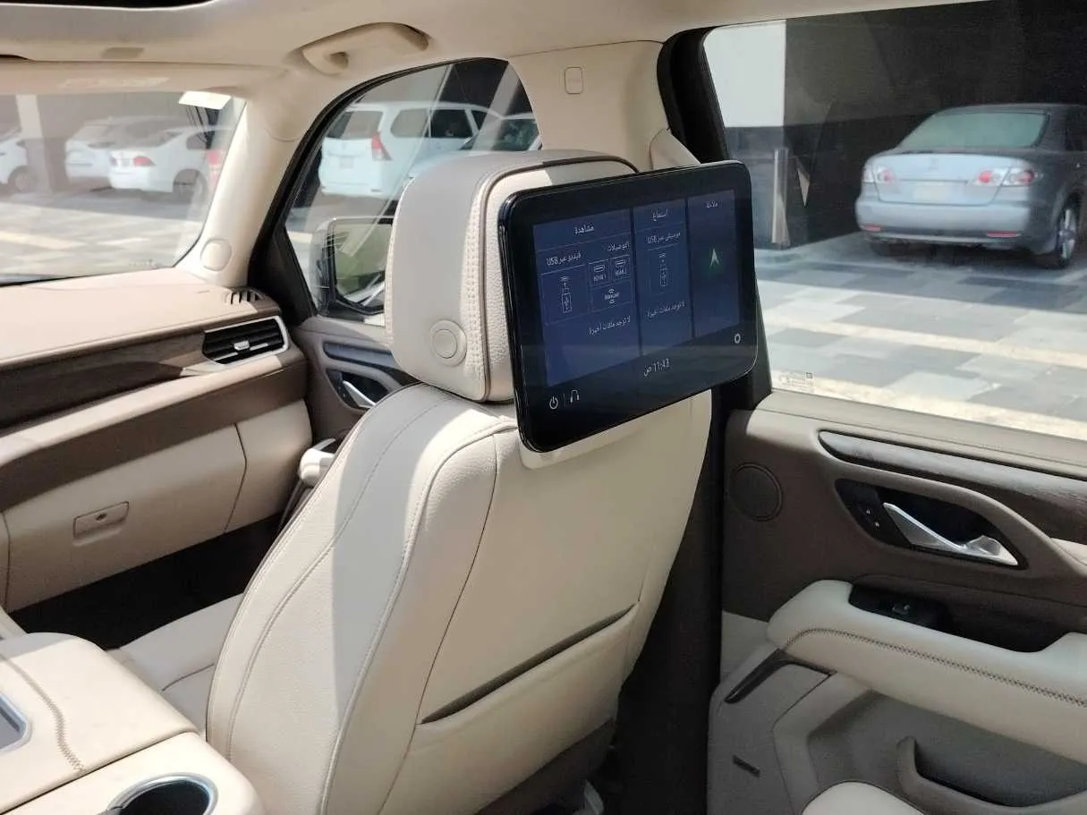 Car image 33