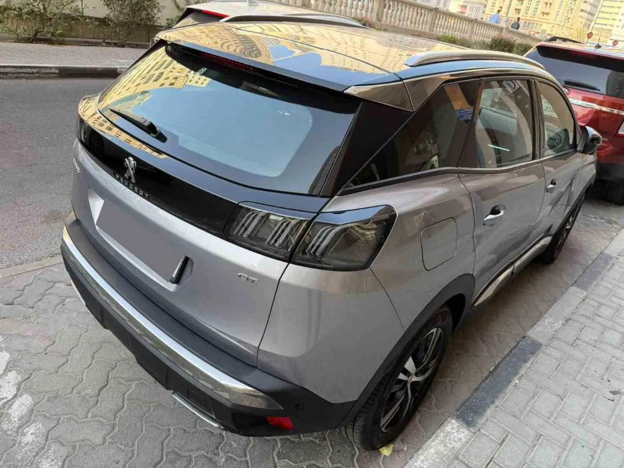 Car image 6