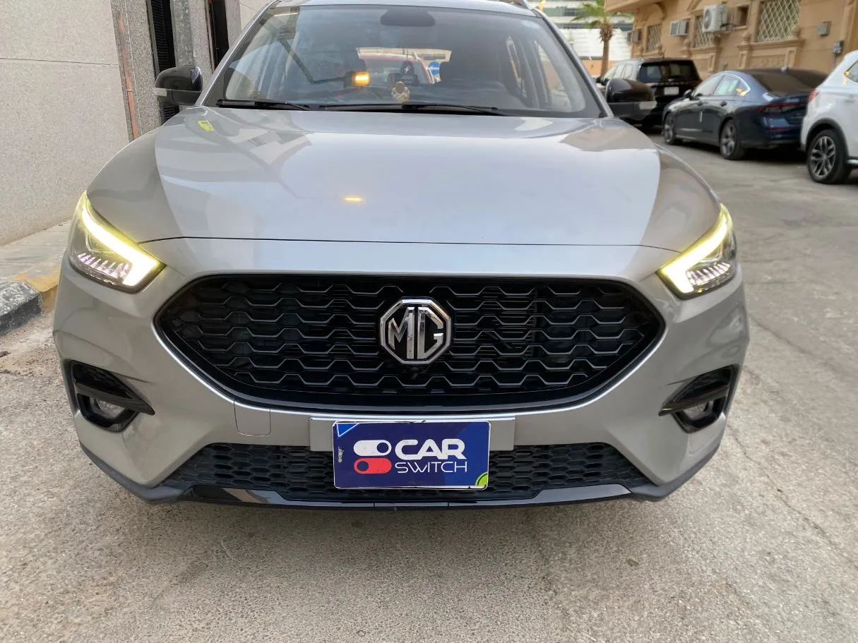 Car image 2