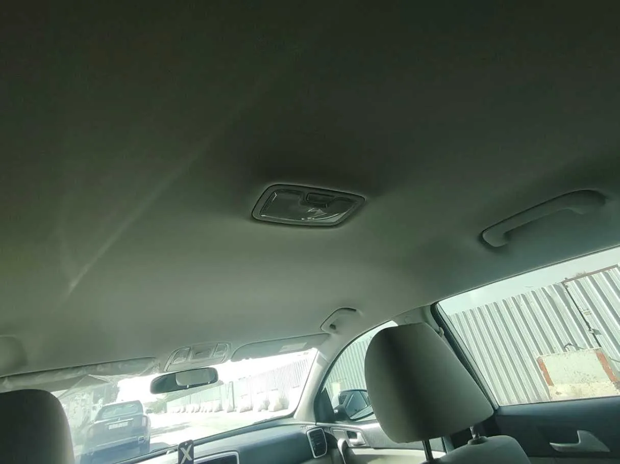 Car image 27