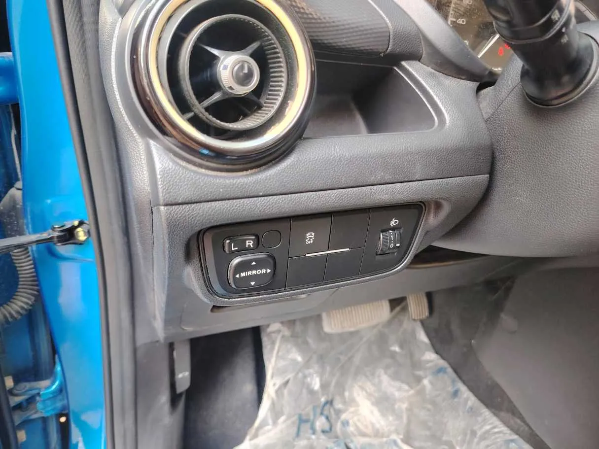 Car image 41
