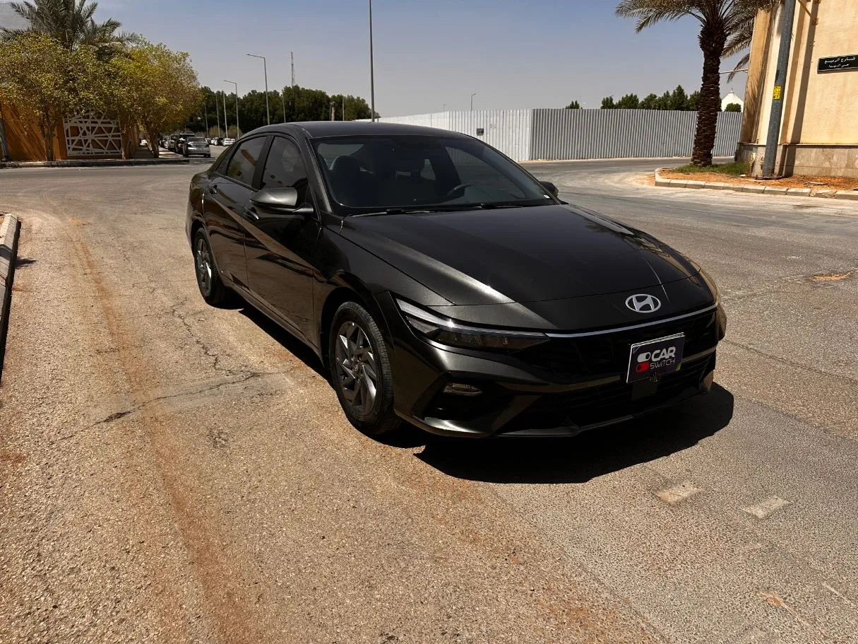 Car image 3