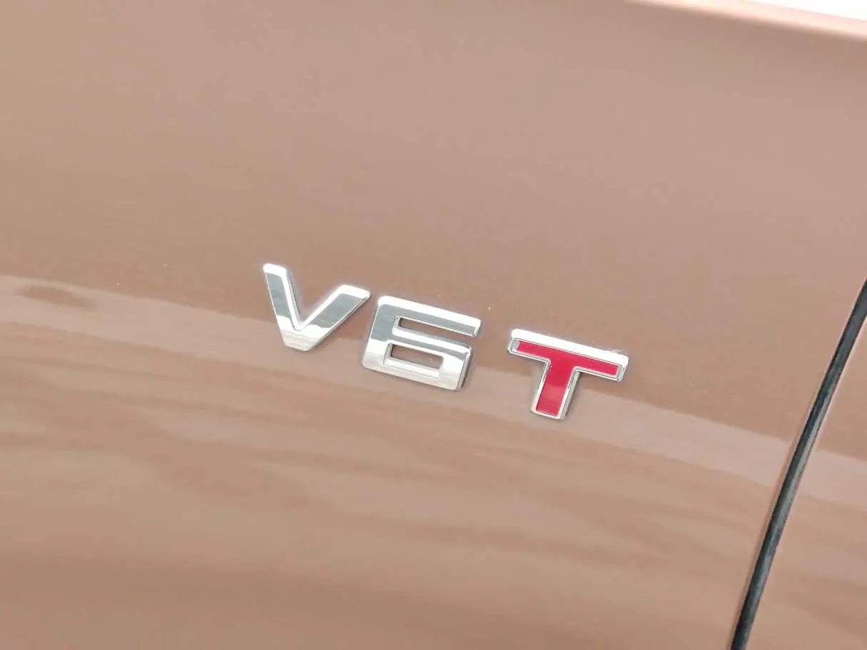 Car image 37