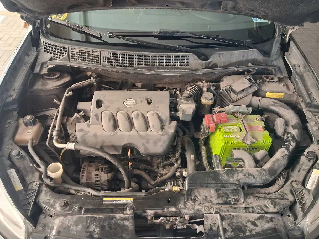 Car image 19