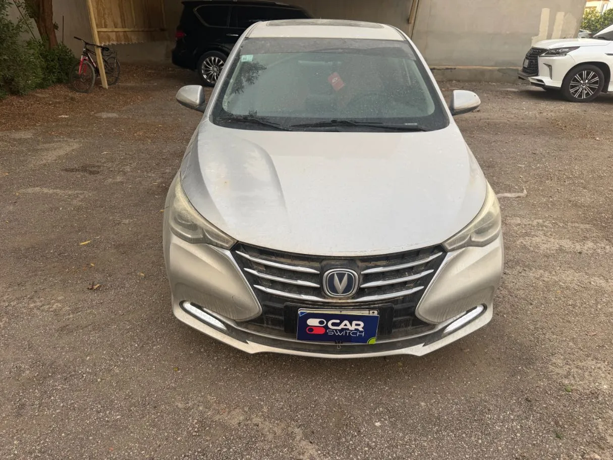 Car image 2
