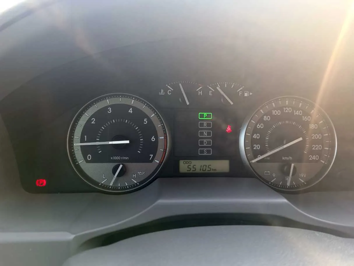 Car image 24