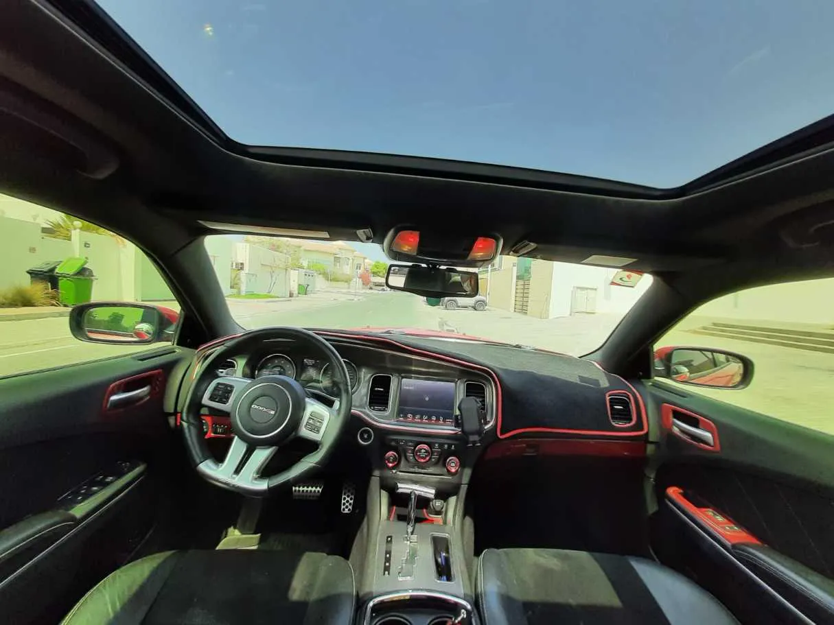 Car image 17