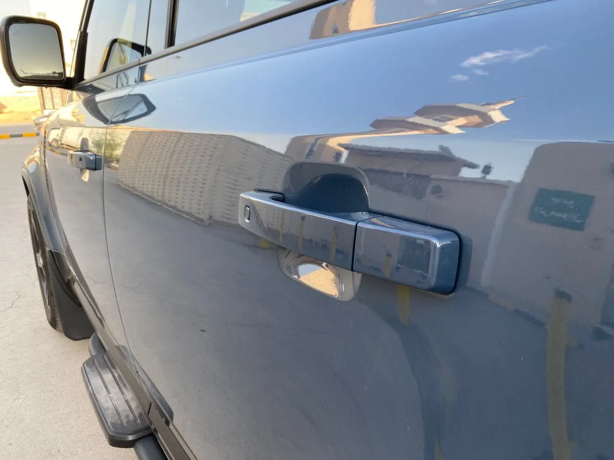 Car image 28