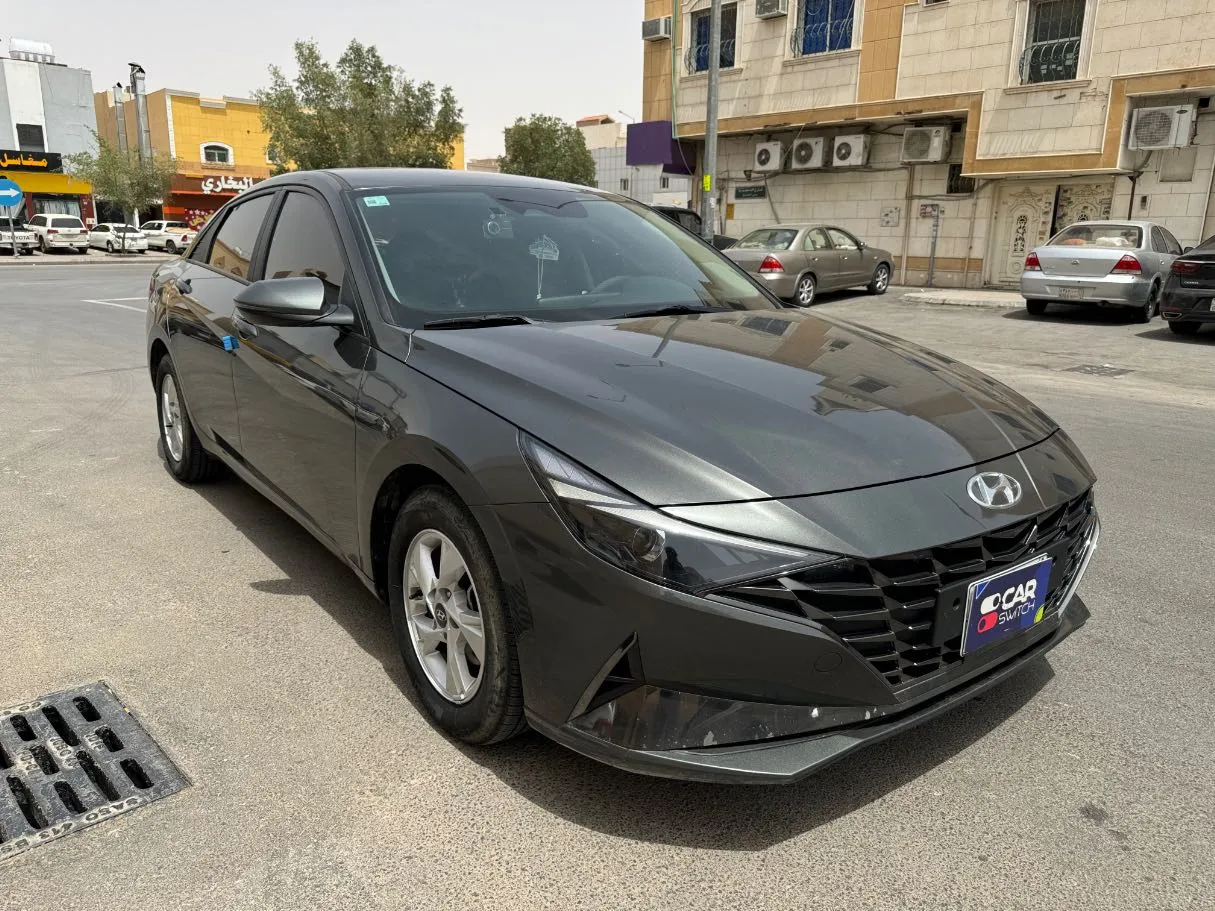 Car image 3