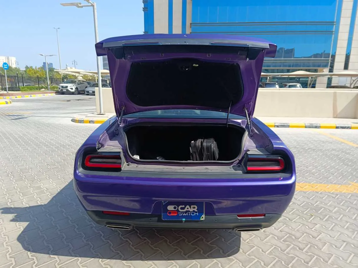 Car image 28