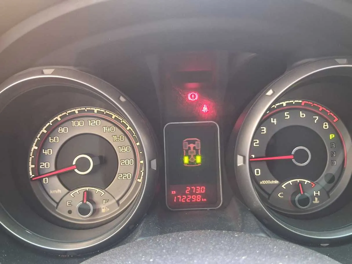 Car image 18