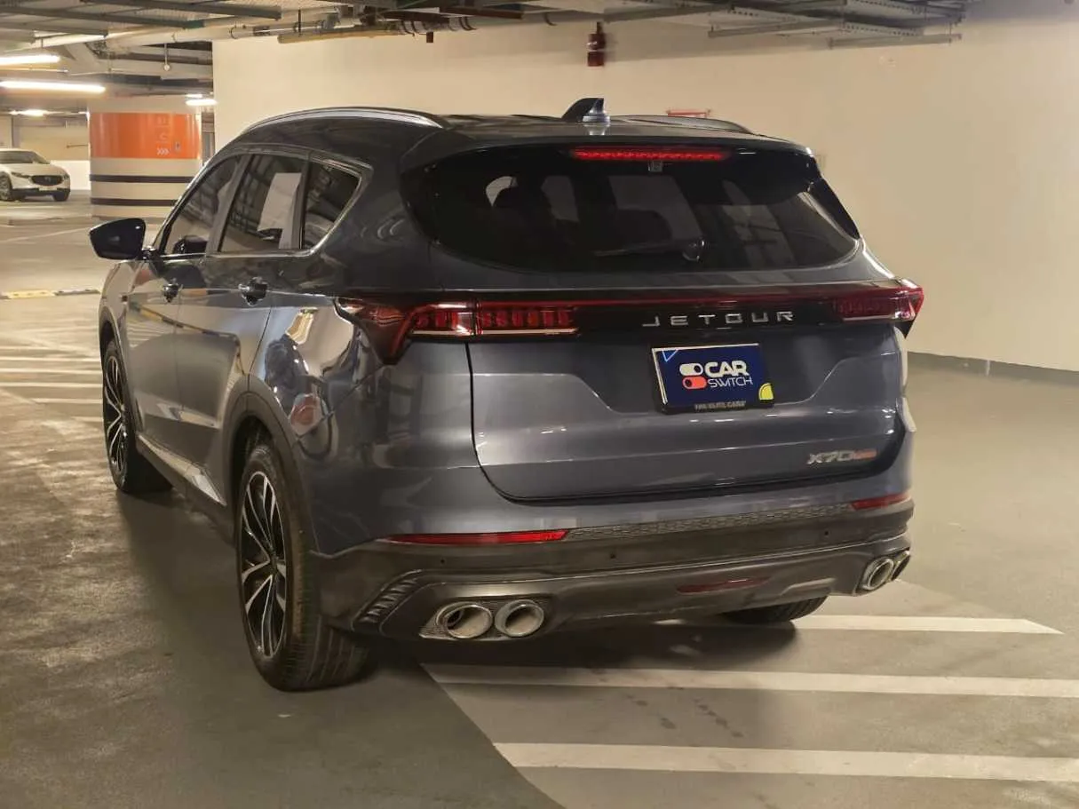 Car image 7
