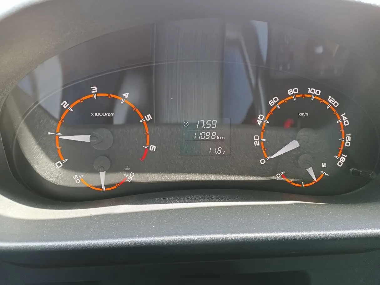 Car image 20
